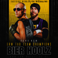 Präsentation der neuen Eastside Revolution Wrestling Tag Team Champions: Die Bier Hoolz (Matt Buckna & Garett Noah)
